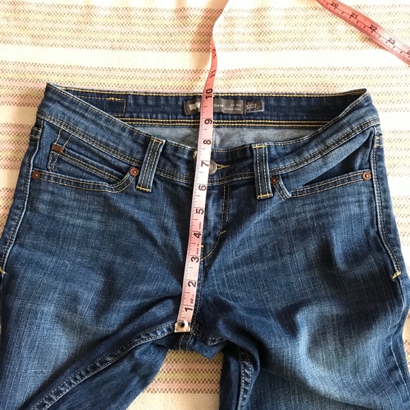 Levi’s Low Rise Bootcut Jeans - Picture 4 of 8